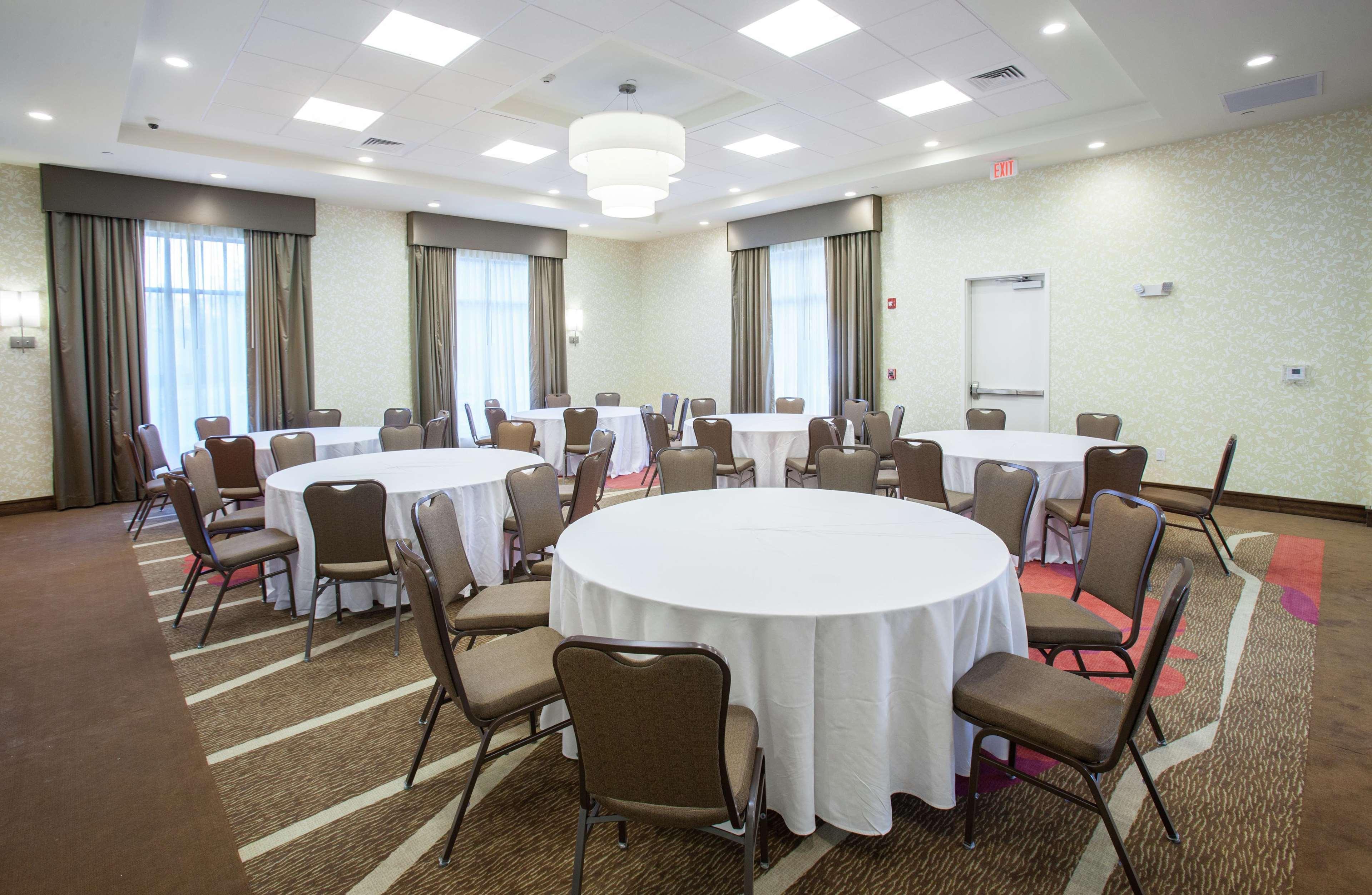 Hilton Garden Inn Jackson/פלואווד מראה חיצוני תמונה