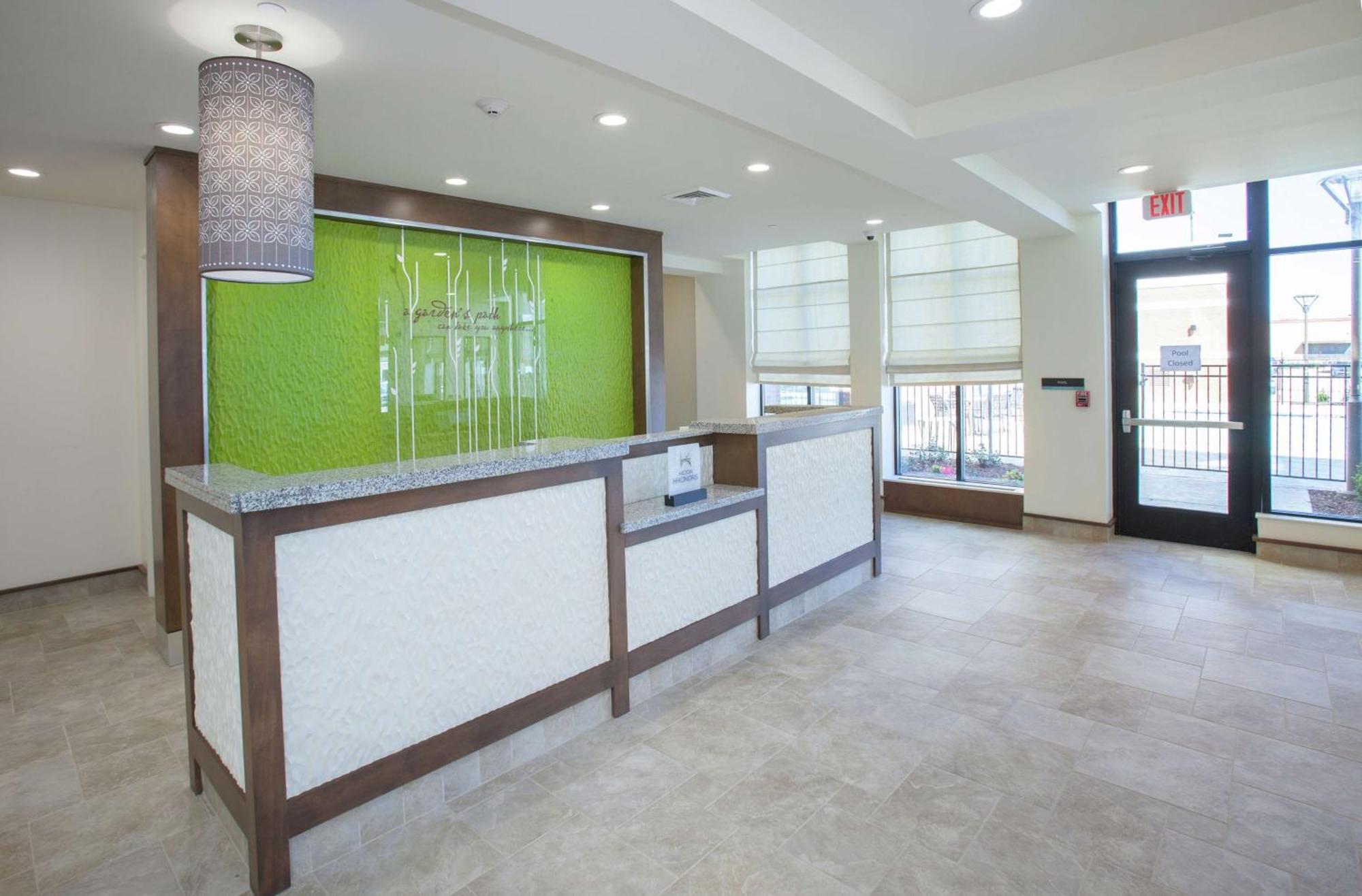 Hilton Garden Inn Jackson/פלואווד מראה חיצוני תמונה