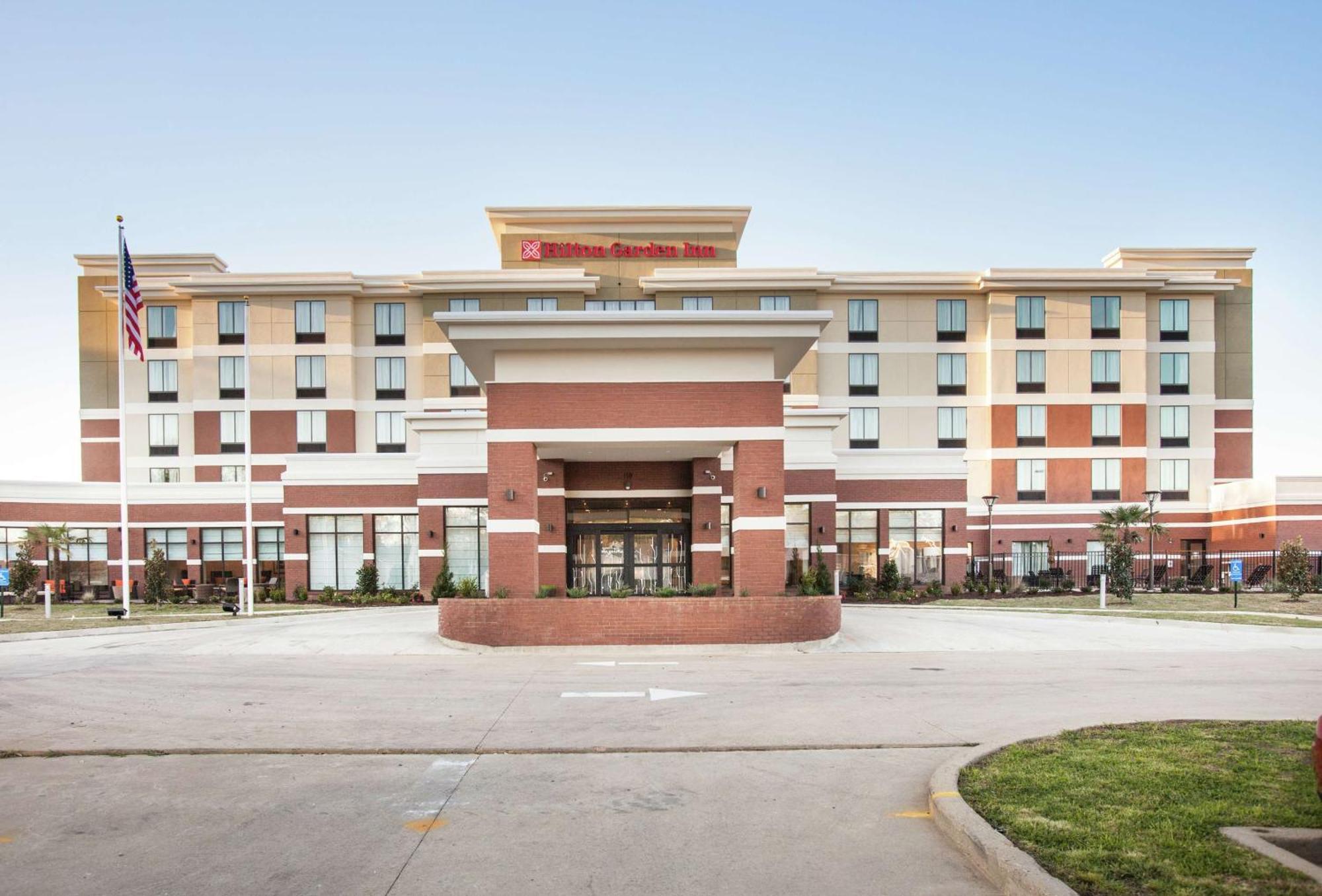 Hilton Garden Inn Jackson/פלואווד מראה חיצוני תמונה