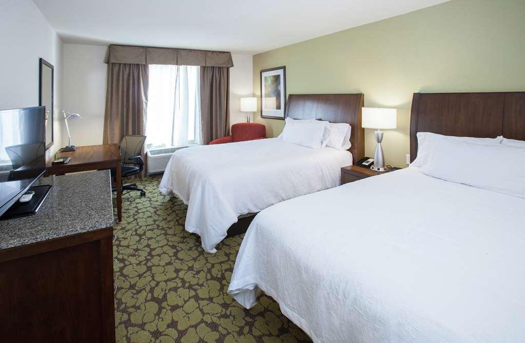 Hilton Garden Inn Jackson/פלואווד חדר תמונה